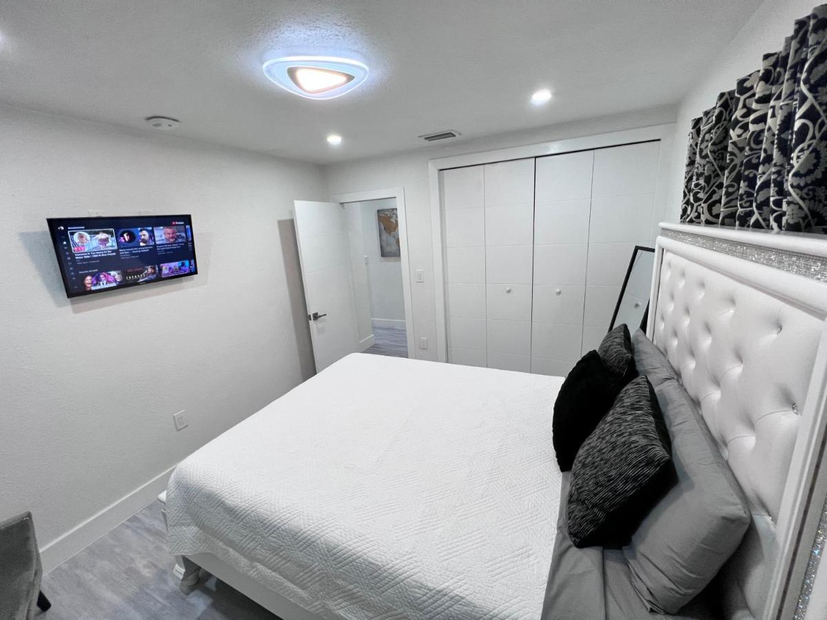 Stylish 2 Bedrooms Apartment By Miami International Airport Exterior foto